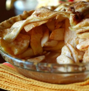 Apple Pie Courtesy @belochkavita